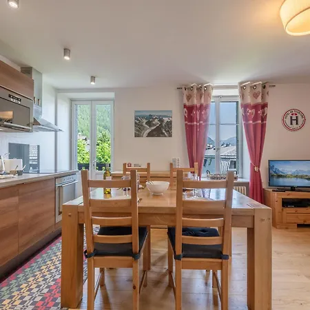 Appartement 3p En Centre-ville Proche Des Pistes, Avec Wifi Et Parking - Fr-1-343-257